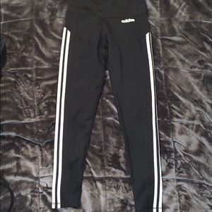Black Adidas spandex aeroready leggings